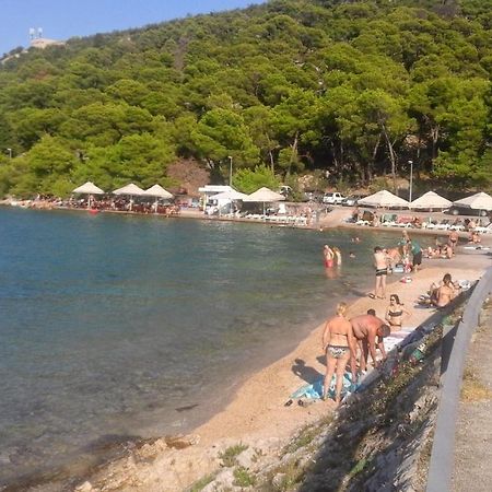 House " Bond " Villa Tisno Exterior photo