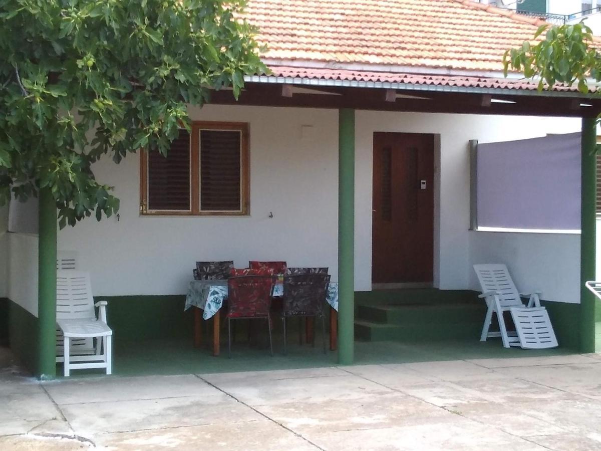 House " Bond " Villa Tisno Exterior photo